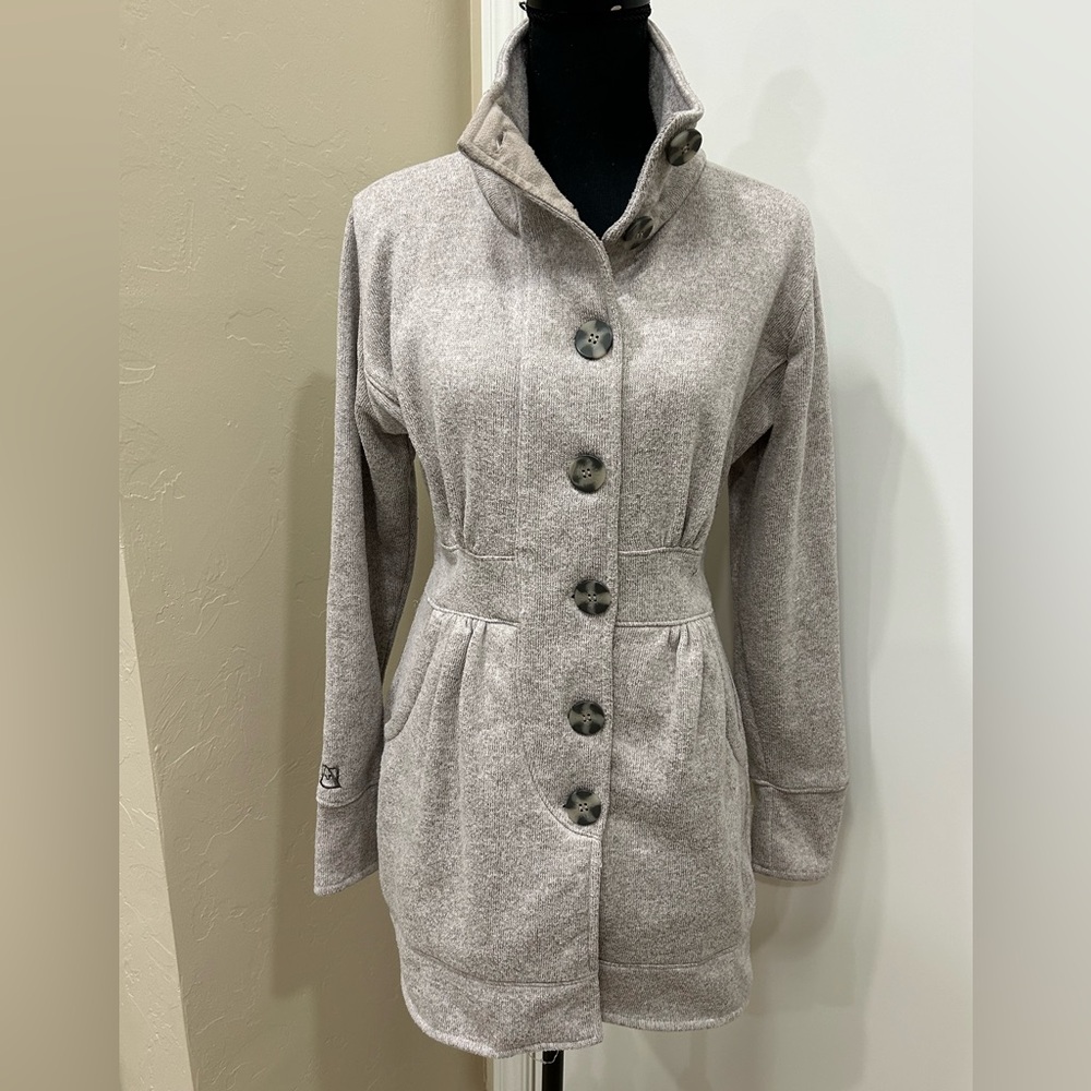 Avalanche Women's Tan Button-Up Sweater/Jacket